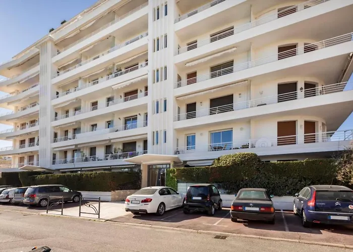 Arm1 - Beau 2 Pieces Avec Terrasse D'angle Cannes