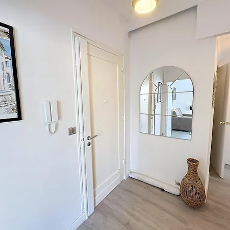 Arm1 - Beau 2 Pieces Avec Terrasse D'angle Cannes